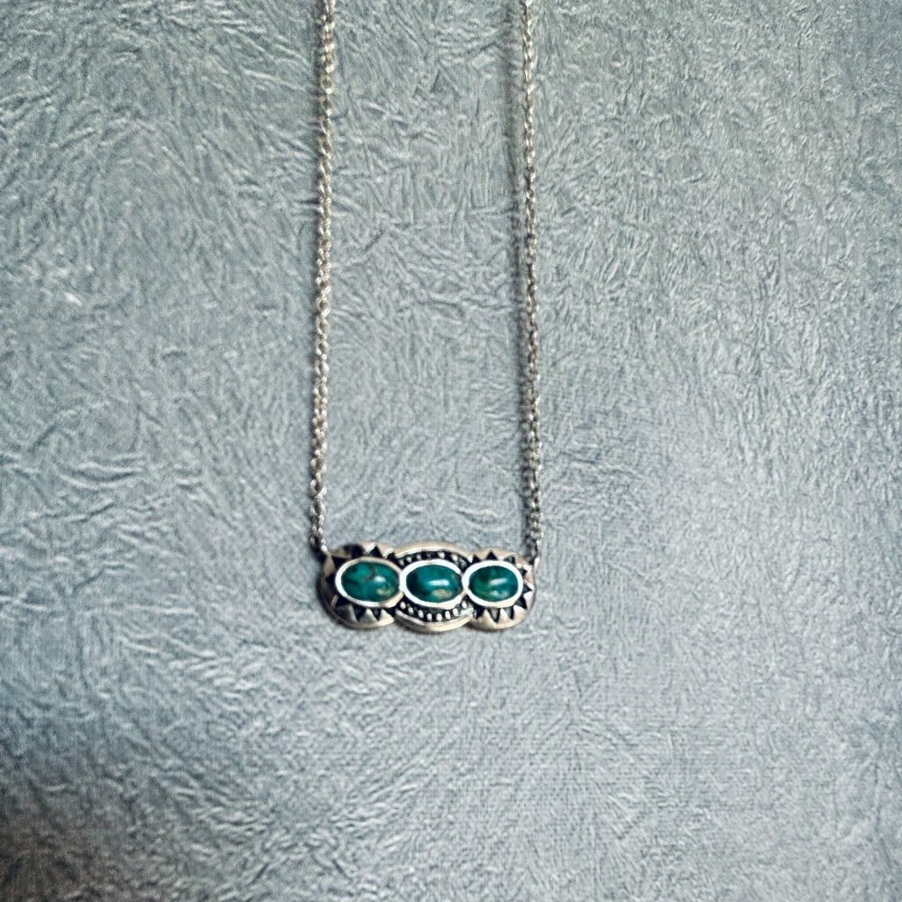 Silpada Sterling Silver Teal Stone Necklace - Elegant Three-Oval Pendant